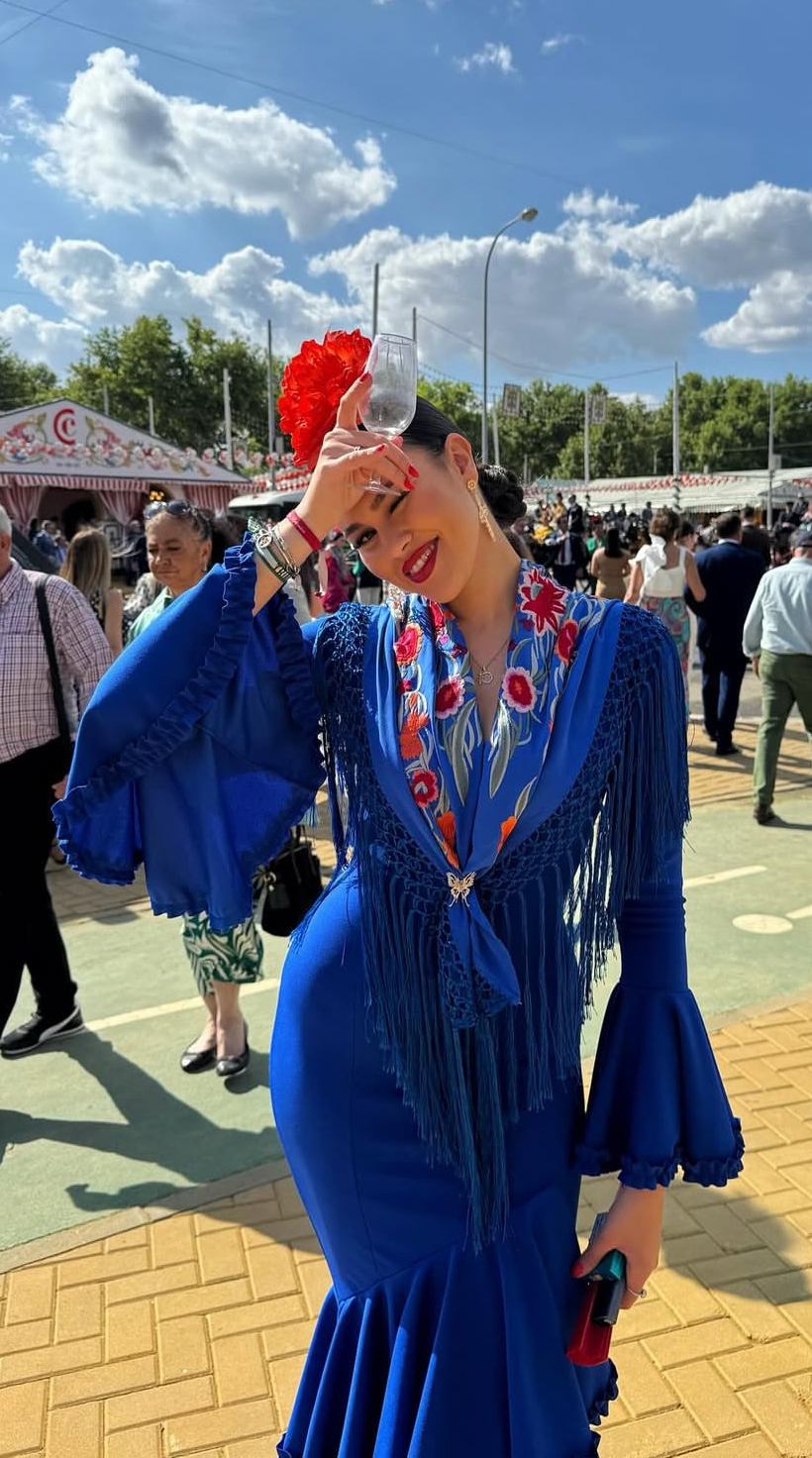 Traje azul tendencia