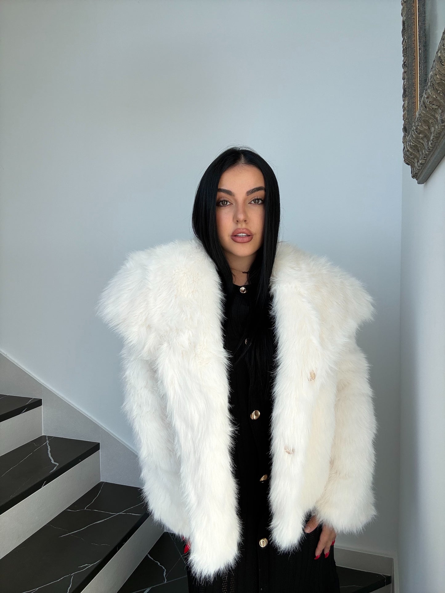 Abrigo Corto Efecto Pelo