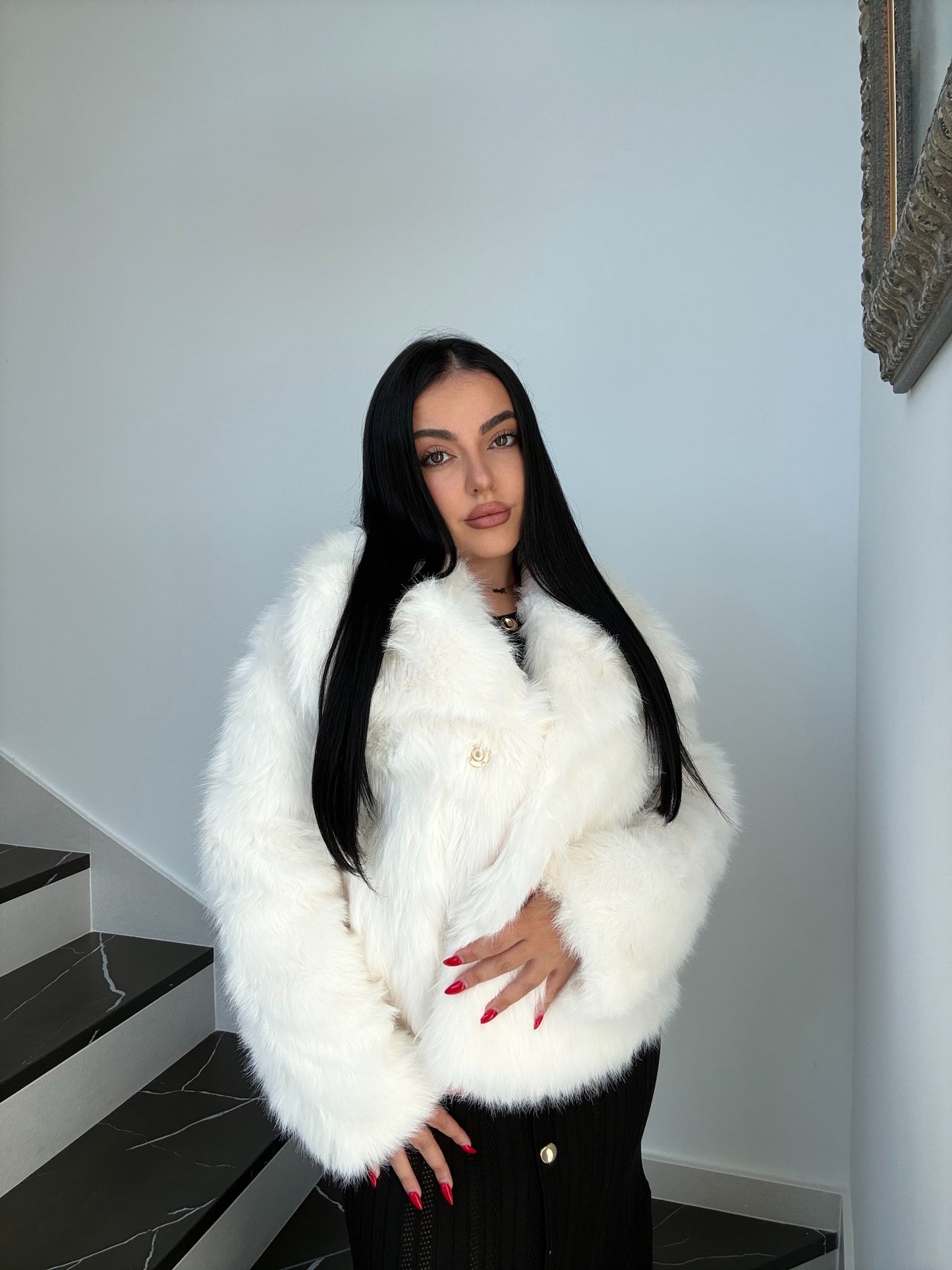 Abrigo Corto Efecto Pelo