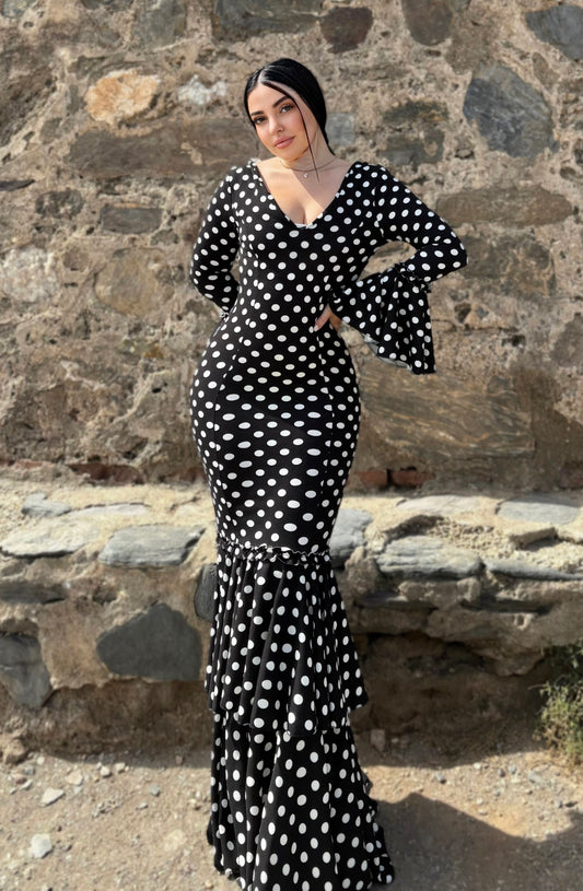 Traje al compás del lunar