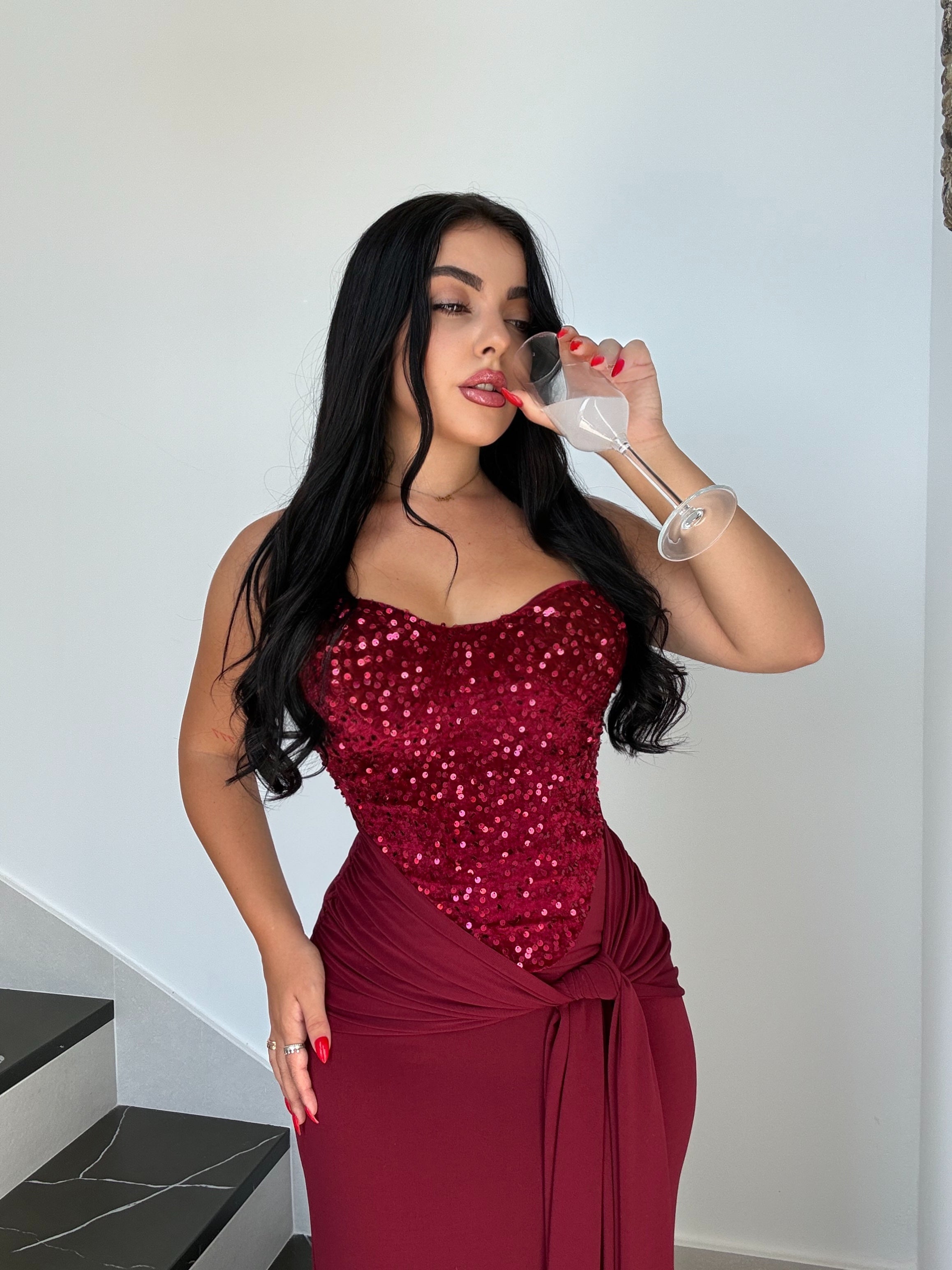 Vestido Ruby Elegance