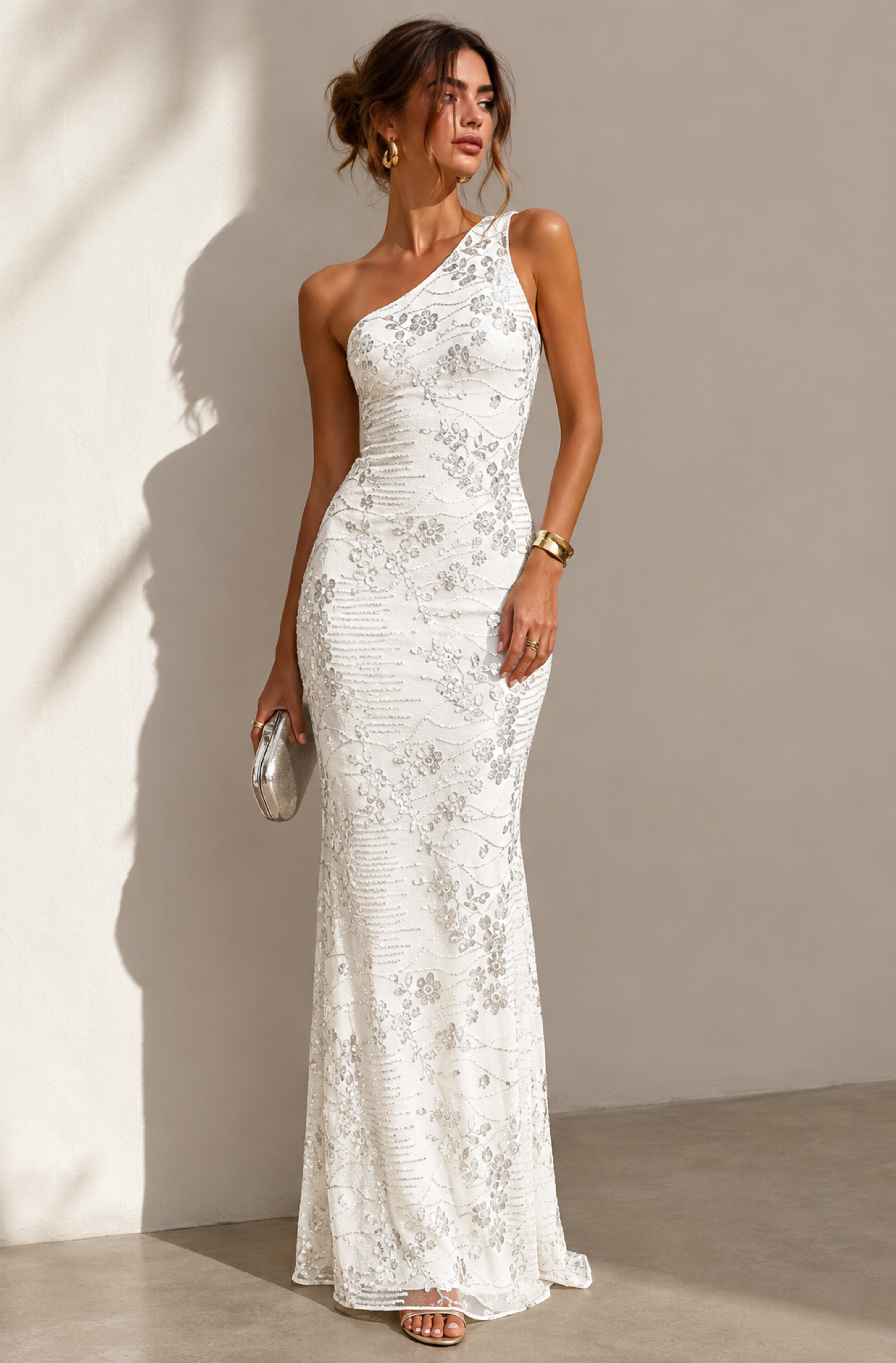 Vestido Largo Asimétrico Bordado